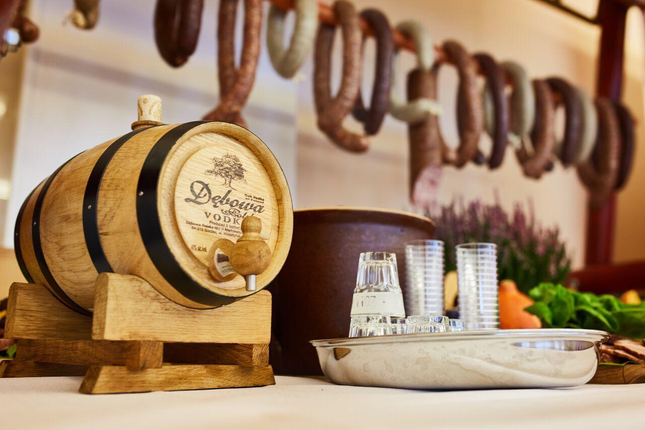 Hotel Paola Кутно Екстериор снимка