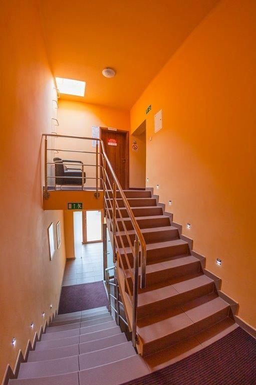 Hotel Paola Кутно Екстериор снимка