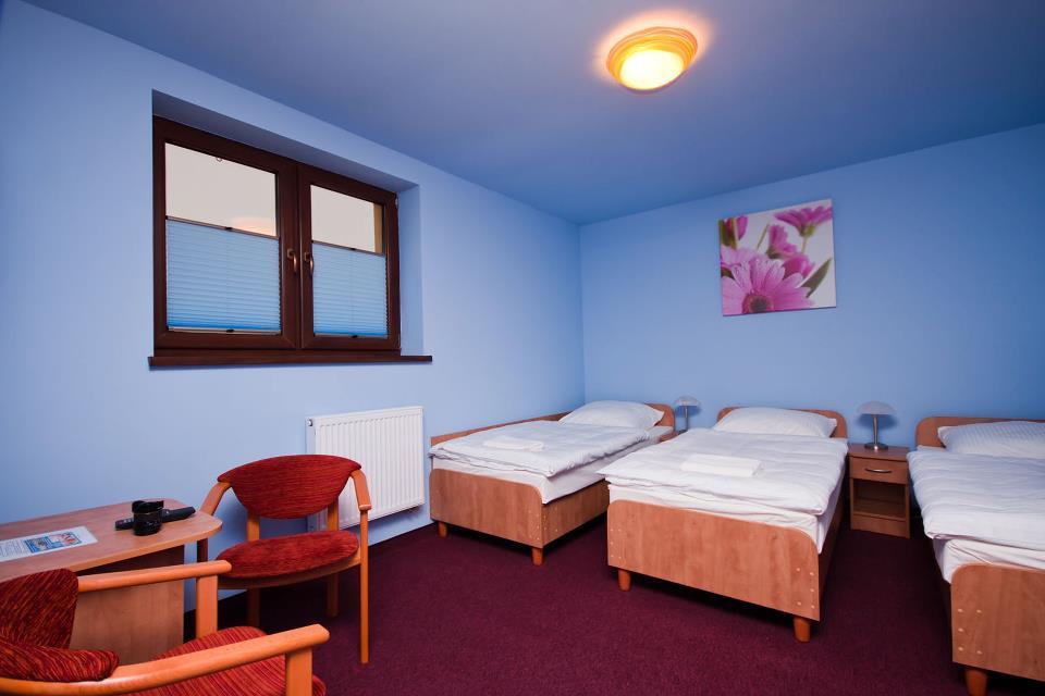 Hotel Paola Кутно Екстериор снимка